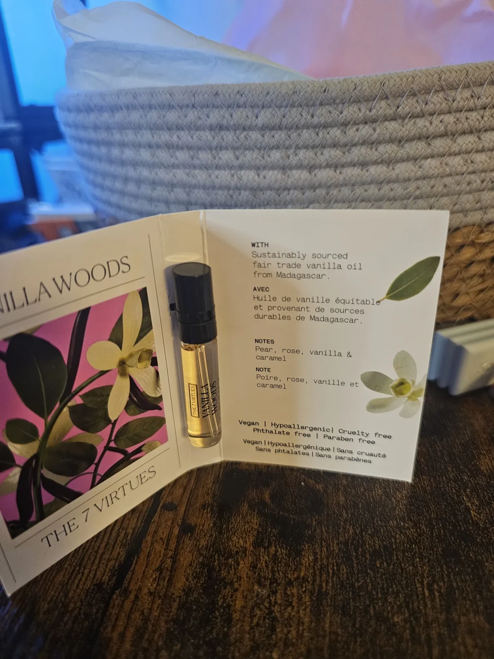 Purple Volumizing Mascara — Fluffy, Defined Lashes Florence Youth Foria